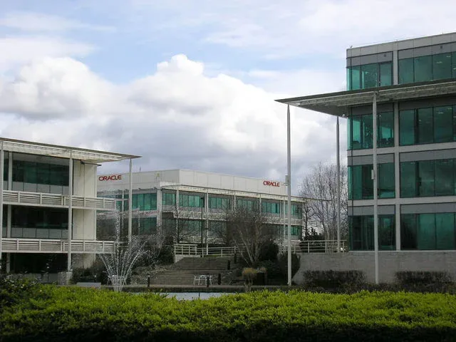 Oracle_at_Thames_Valley_Park.jpg